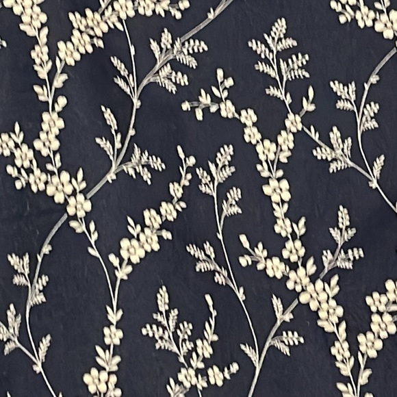 Ann Taylor Black with Biege Floral Print Side Zip Straight Leg Pants - EUC - Picture 2 of 6